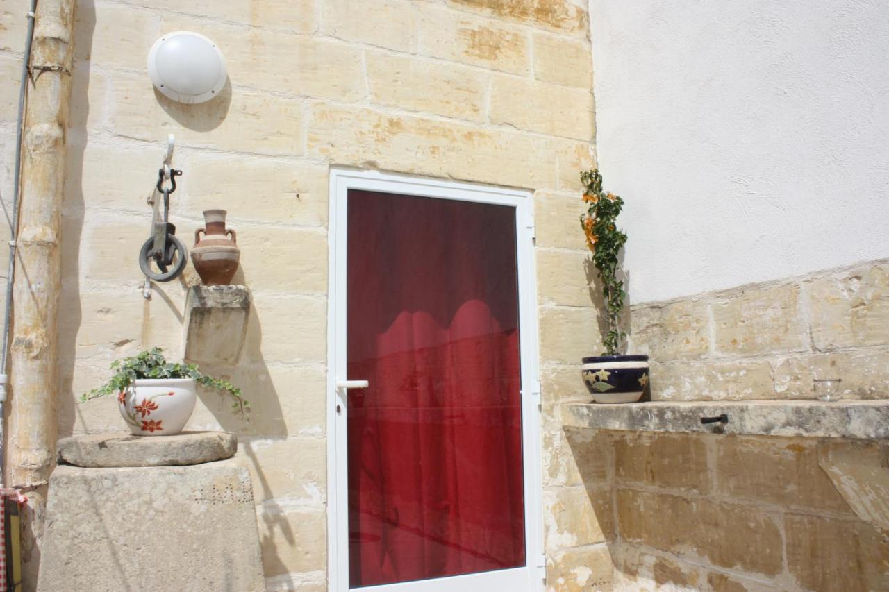 Vertical Climbing Malta Qrendi Extérieur photo